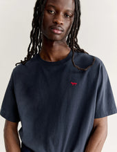 Charger l'image dans la galerie, Maison Kitsuné T-shirt Red Profile Fox Navy