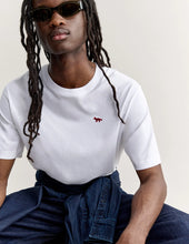 Charger l'image dans la galerie, Maison Kitsuné T-shirt Red Profile Fox White