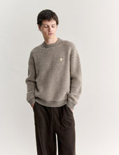 Charger l'image dans la galerie, Maison Kitsuné Pull Fox Head Waffle Stitch Comfort Moon Beige