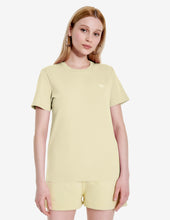 Charger l&#39;image dans la galerie, Maison Kitsuné T-shirt Baby Fox Patch Chalk Yellow