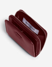 Charger l&#39;image dans la galerie, Maison Kitsuné Portefeuille Profile Fox en Cuir Dark Burgundy