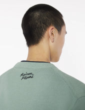 Charger l&#39;image dans la galerie, Maison Kitsuné Pull Dressed Fox intarsia Vert de Gris