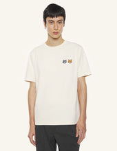 Charger l'image dans la galerie, Maison Kitsuné T-shirt Double Fox head Comfort Latte