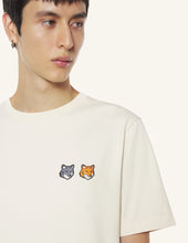 Charger l'image dans la galerie, Maison Kitsuné T-shirt Double Fox head Comfort Latte