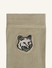 Charger l'image dans la galerie, Maison Kitsuné Chaussettes Fox Head Tea Leaf