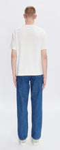 Charger l&#39;image dans la galerie, A.P.C. T-Shirt Boxy Petit VPC White