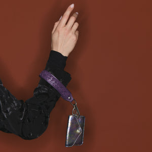 Claris Virot Porte Clés Fred en Cuir Essence violet