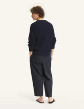 Charger l'image dans la galerie, Maison Kitsuné Pull Fox head Ribbed Navy