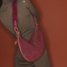 Charger l&#39;image dans la galerie, Claris Virot Sac Chris Python Vin chaud