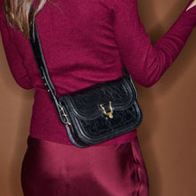 Charger l&#39;image dans la galerie, Claris Virot Sac Mini Manon en Cuir Noir Vernis