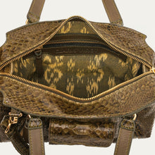 Charger l'image dans la galerie, Claris Virot Sac Mini Juno Python Kaki