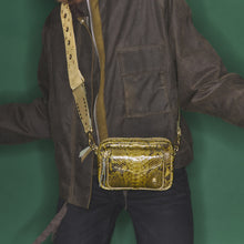 Charger l&#39;image dans la galerie, Claris Virot Sac Baby Charly Python Kaki