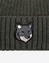 Charger l&#39;image dans la galerie, Maison Kitsuné Bonnet Large en Laine Fox Head Laurel Green