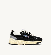 Charger l'image dans la galerie, Autry Sneakers Hyperway Suede Mesh Black UM23