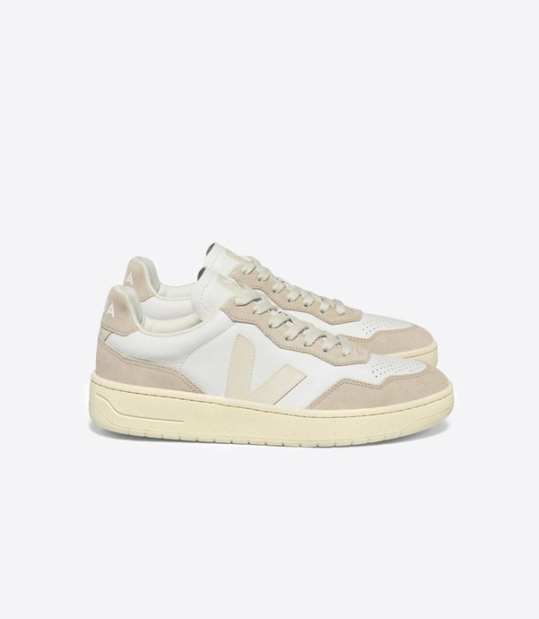 VEJA V-90 Leather White pierre