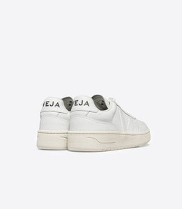 VEJA V-90 Leather White