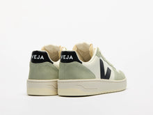 Charger l&#39;image dans la galerie, VEJA V-10 Leather Pure Black Clay