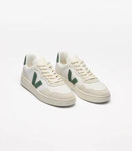 Charger l'image dans la galerie, VEJA V-90 Leather White Cyprus