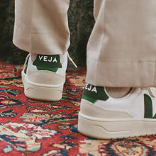 Charger l'image dans la galerie, VEJA V-90 Leather White Cyprus