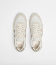 Charger l'image dans la galerie, VEJA V-90 Leather White Taupe
