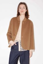Charger l'image dans la galerie, Roseanna Veste Kaia Oversize en Laine Beige