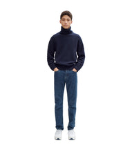 Charger l&#39;image dans la galerie, A.P.C. Pull Walter en Laine Dark navy