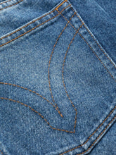 Charger l&#39;image dans la galerie, AMI Jean Tapered fit Blue used