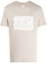 Charger l&#39;image dans la galerie, C.P. Company T-shirt Logo Cobblestone
