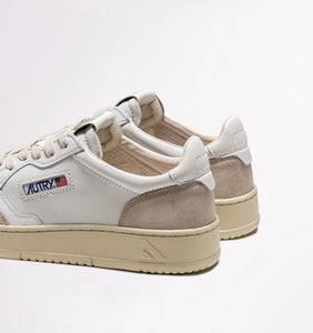 Autry Sneakers Medalist 01 Low Suede White LS33