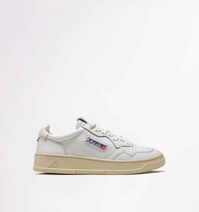 Autry Sneakers Medalist 01 Low Leather White LL15