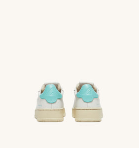 Autry Sneakers Dallas low Leather White turquoise NW11