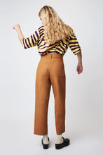 Charger l&#39;image dans la galerie, Roseanna Pantalon Kitten Drugstore Caramel